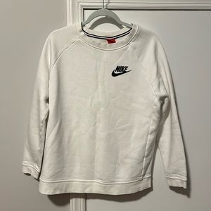 Women’s large white Nike dry fit crewneck sweatshirt